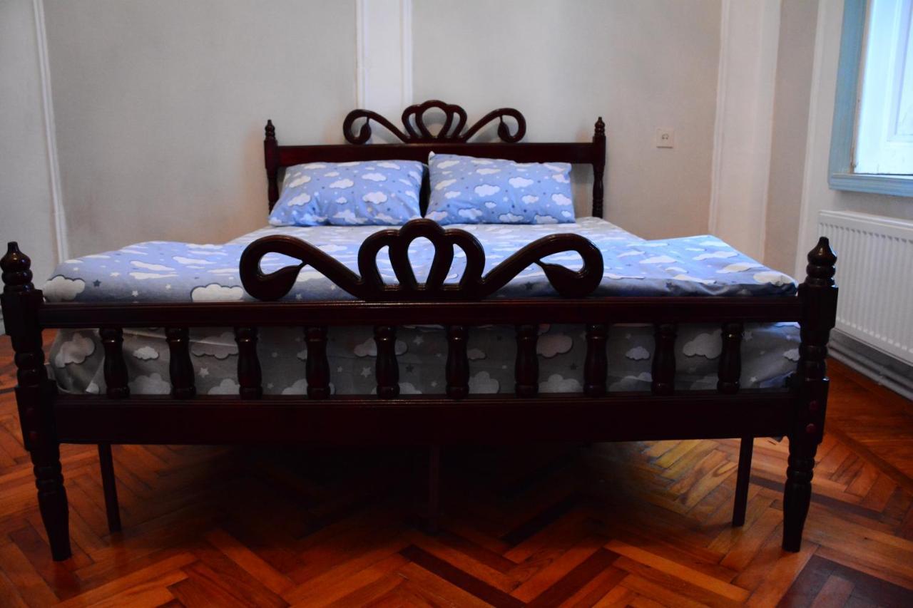 Flora Hostel Baku Kültér fotó