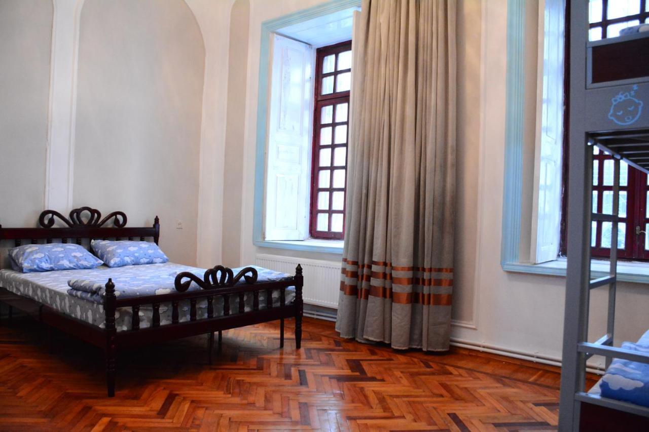 Flora Hostel Baku Kültér fotó