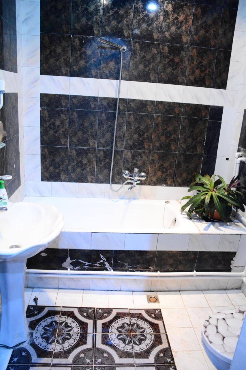 Flora Hostel Baku Kültér fotó