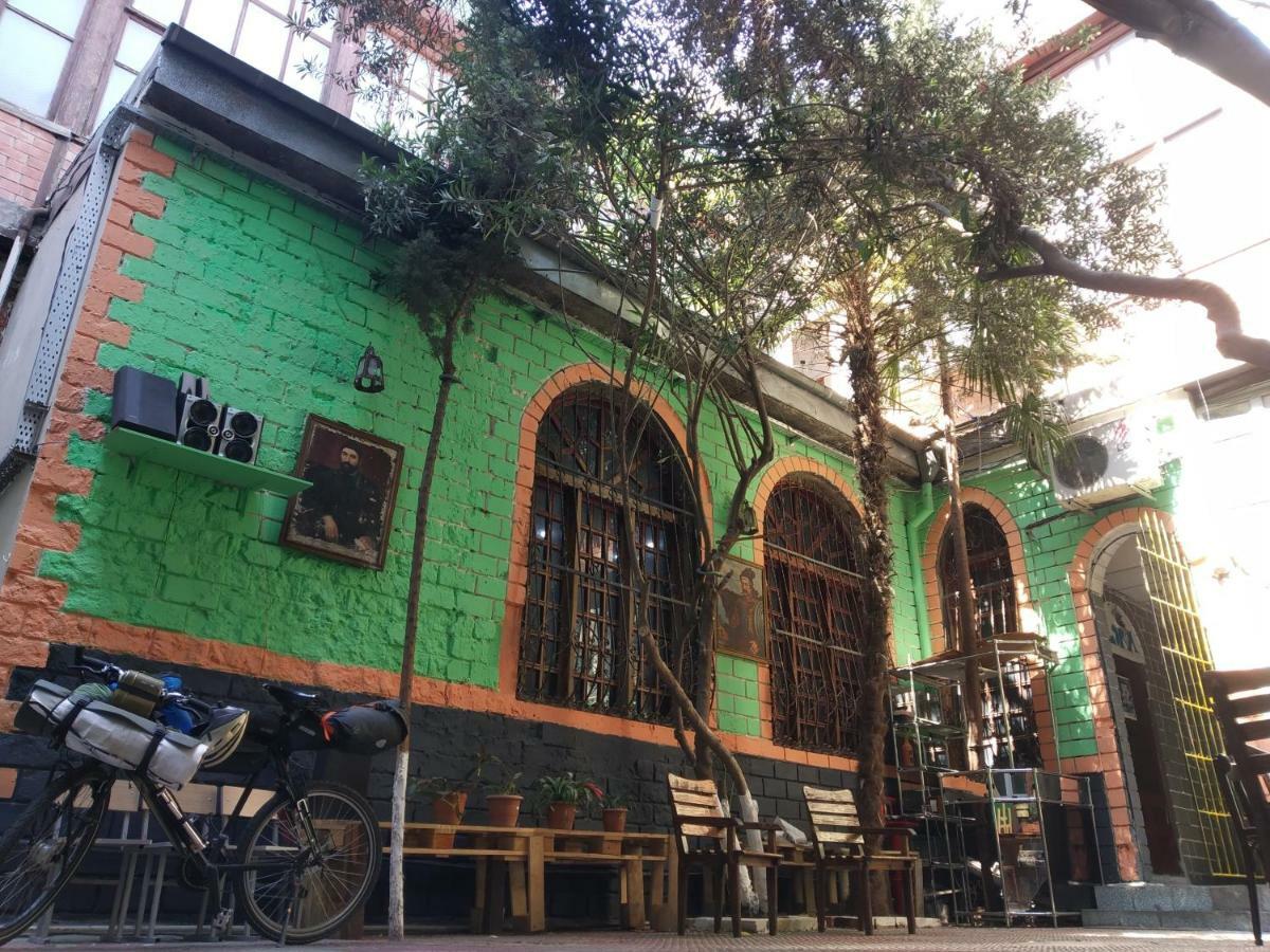 Flora Hostel Baku Kültér fotó